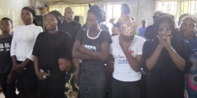 Nigeria: Family and Colleagues Bury Teacher Killed in Ogbomoso School Attack
