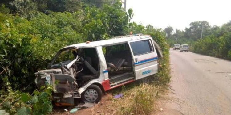 Nigeria: 16 Killed as Bus Plunges Under Bridge on Lokoja-Okene Highway