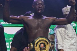 NIGERIA : Carter Efe Defeats Portable in Celebrity Boxing Bout
