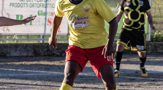 NIgerian Footballer Dies After On-Field Head Injury During Match
