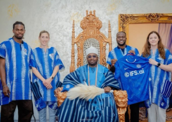 NIGERIA: Chelsea Delegation, Victor Moses Visit Oba Elegushi In Lagos