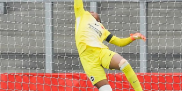 Nigeria’s Chiamaka Nnadozie Chases WSL Golden Glove in Brighton Debut Season