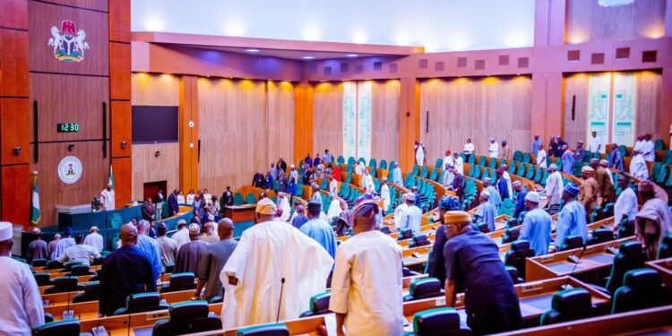 Nigeria: Three APC House Members Jump Ship to PRP, ADC Ahead of 2027 Polls