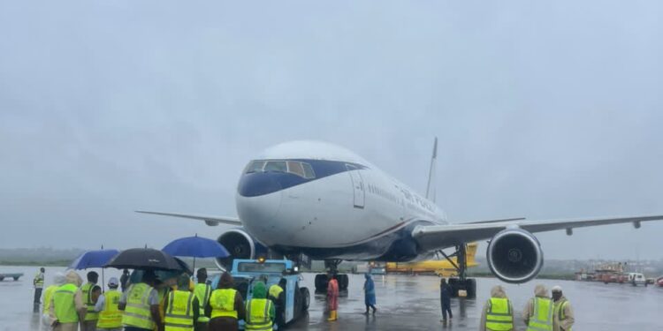(VIDEO) Lagos Welcomes More Nigerians Evacuated From South Africa as Deadline Looms