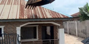 NIGERIA : Oyo State Government Demolishes Kidnappers Hideouts After Rescue of Adelabu’s Sister