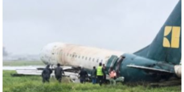 Nigeria: (VIDEO) Enugu Air Plane Runs Off Runway in Benin, No Casualties Reported