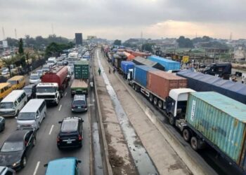 NIGERIA: One Dead, Two Injured as Multiple Crashes Trigger Gridlock on Lagos-Ibadan Expressway