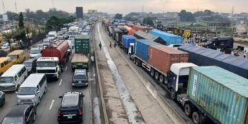 NIGERIA: One Dead, Two Injured as Multiple Crashes Trigger Gridlock on Lagos-Ibadan Expressway