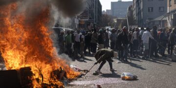 Over 900 Arrested as Anti-Migrant Protests Turn Violent Across South Africa