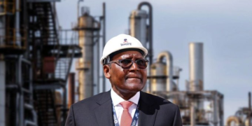 NIGERIA: Dangote Refinery Raises $2.5bn in Landmark Equity Deal