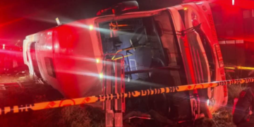 Sixteen People Die as Bus Overturns in South Africa