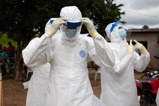 Ebola Death Toll in DR Congo Nears 1,000 as Confirmed Cases Top 2,400