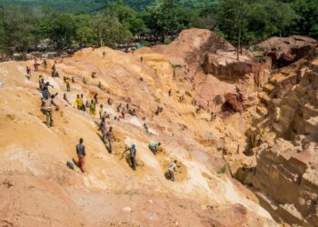 Central African Republic Shuts Artisanal Gold Mine After Collapse Kills 49 Near Cameroon Border