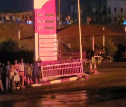 NIGERIA: Three FCT Firefighters Injured in Abuja Filling Station Blaze