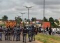 Nigeria: (VIDEO) Thugs Block Peter Obi’s Convoy on Benue Road
