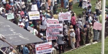 Lagos Police: “No Tear Gas Fired at Pensioners” — Viral Protest Photo Called AI Fake